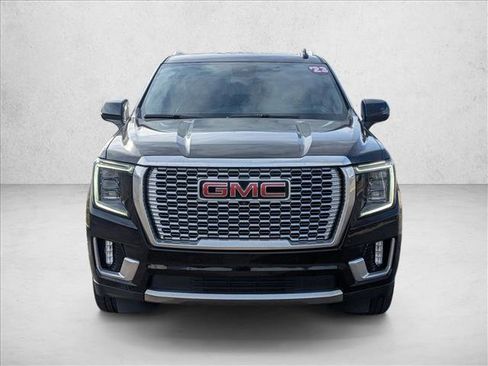Used 2023 GMC Yukon Denali image 2