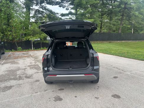 Used 2025 Chevrolet Equinox LT FWD image 30