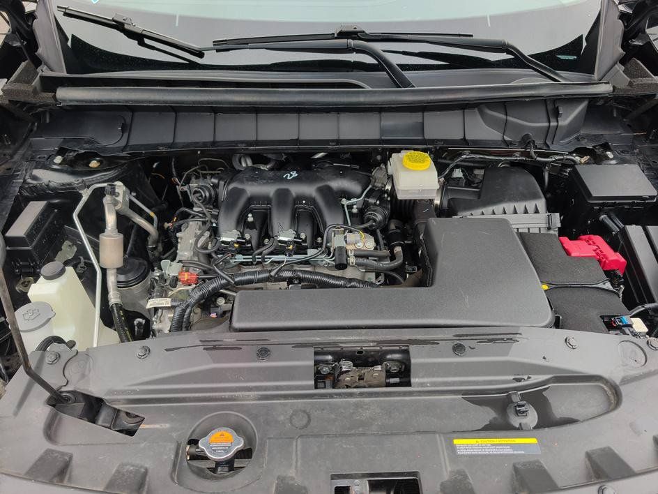 Used 2024 Nissan Pathfinder SV AWD/4WD image 28