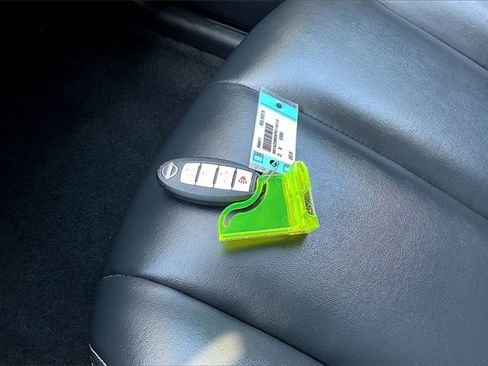 Used 2023 Nissan Murano SV image 11