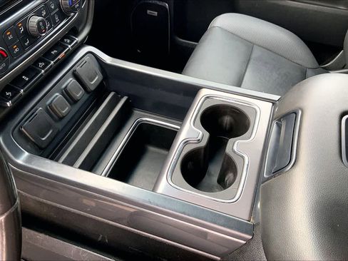 Used 2018 GMC Sierra 1500 SLT w/ All Terrain Package image 17