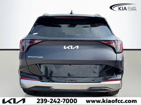 New 2026 Kia Sportage SX image 4