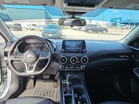 Used 2024 Nissan Sentra SR w/ SR Premium Package image 13