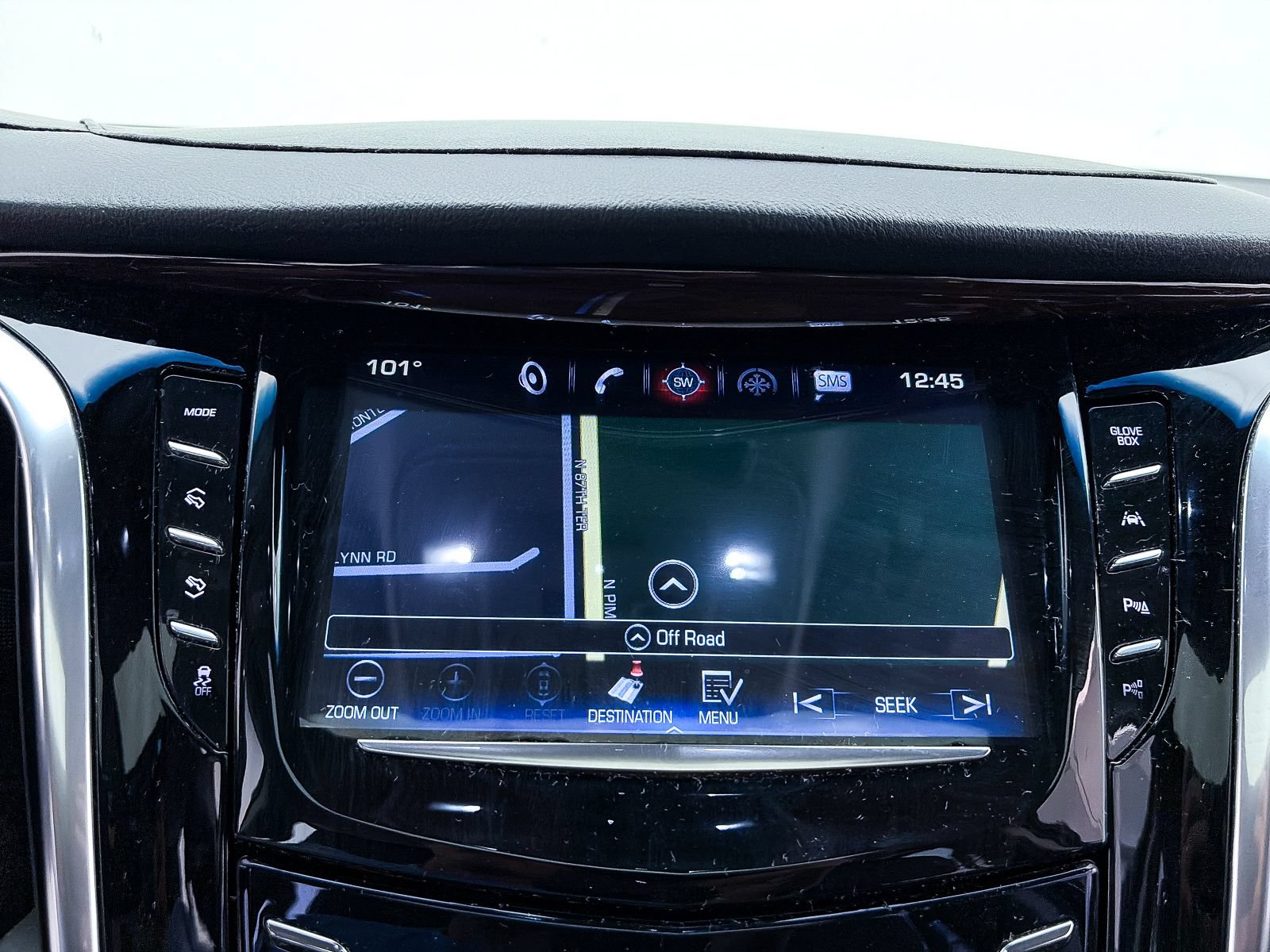 Used 2020 Cadillac Escalade ESV Luxury AWD/4WD image 8