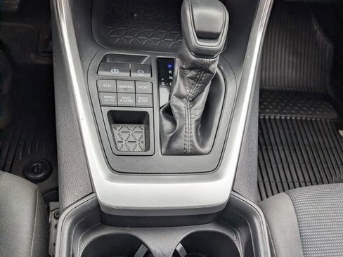 Used 2019 Toyota RAV4 LE w/ All Weather Liner Package AWD/4WD image 24