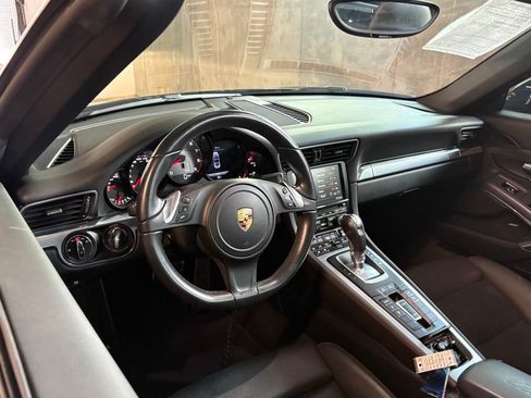 Used 2016 Porsche 911 Targa 4S AWD/4WD image 5
