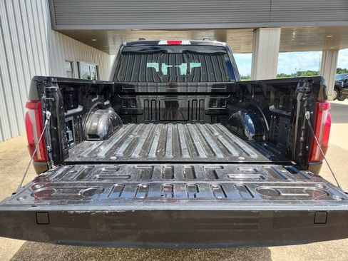 Used 2024 Ford F150 Lariat AWD/4WD image 15