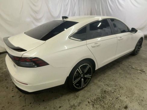 Certified 2025 Honda Accord Sport image 8