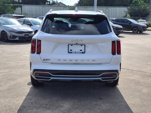 Used 2022 Kia Sorento S w/ Panoramic Sunroof Package FWD image 8