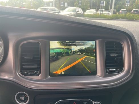 Used 2023 Dodge Charger R/T w/ Harman/Kardon Audio Group image 34