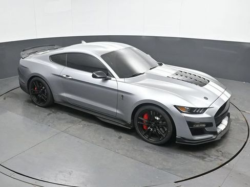 Used 2022 Ford Mustang Shelby GT500 w/ Technology Package RWD image 31