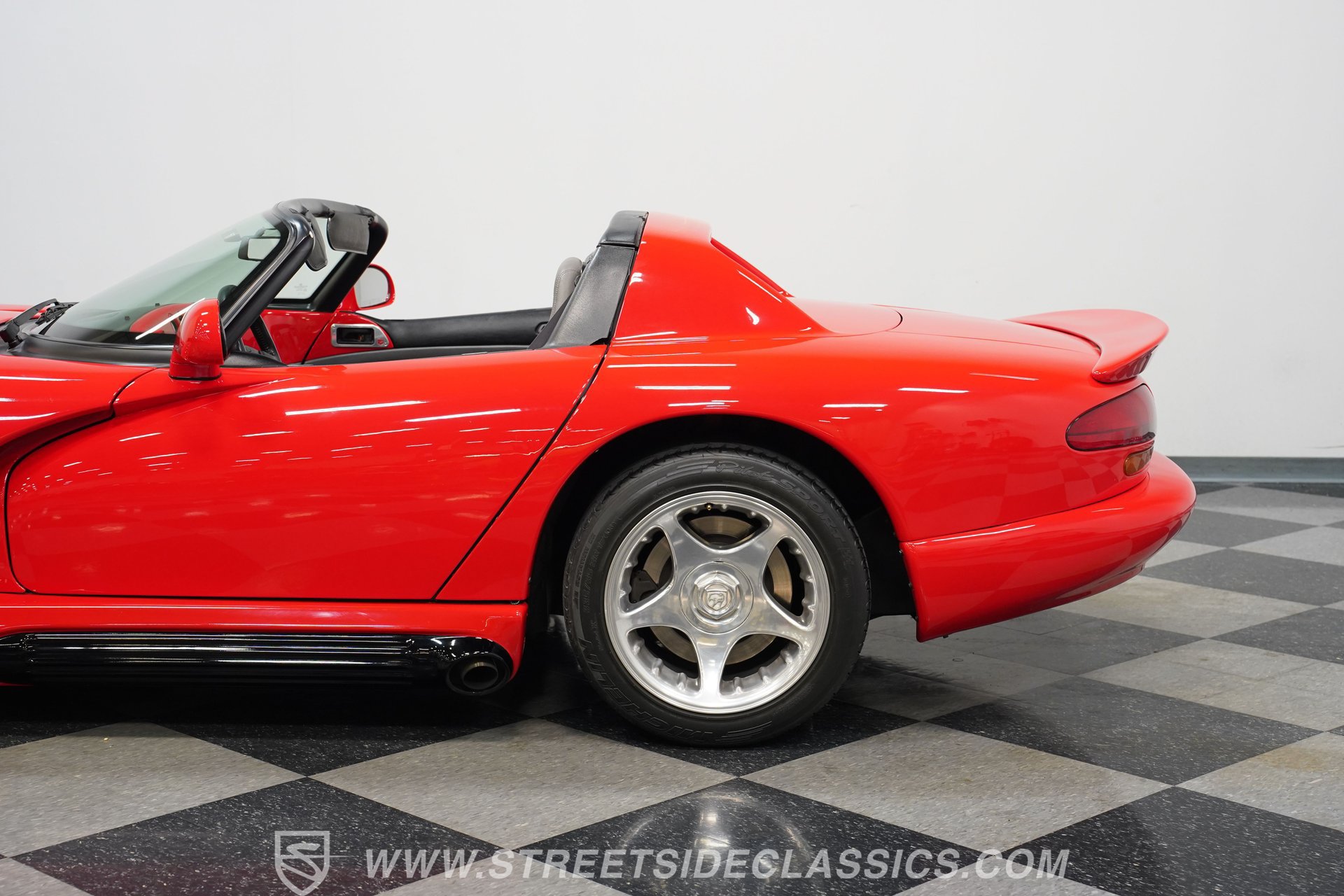 Used 1994 Dodge Viper RT/10 RWD image 23