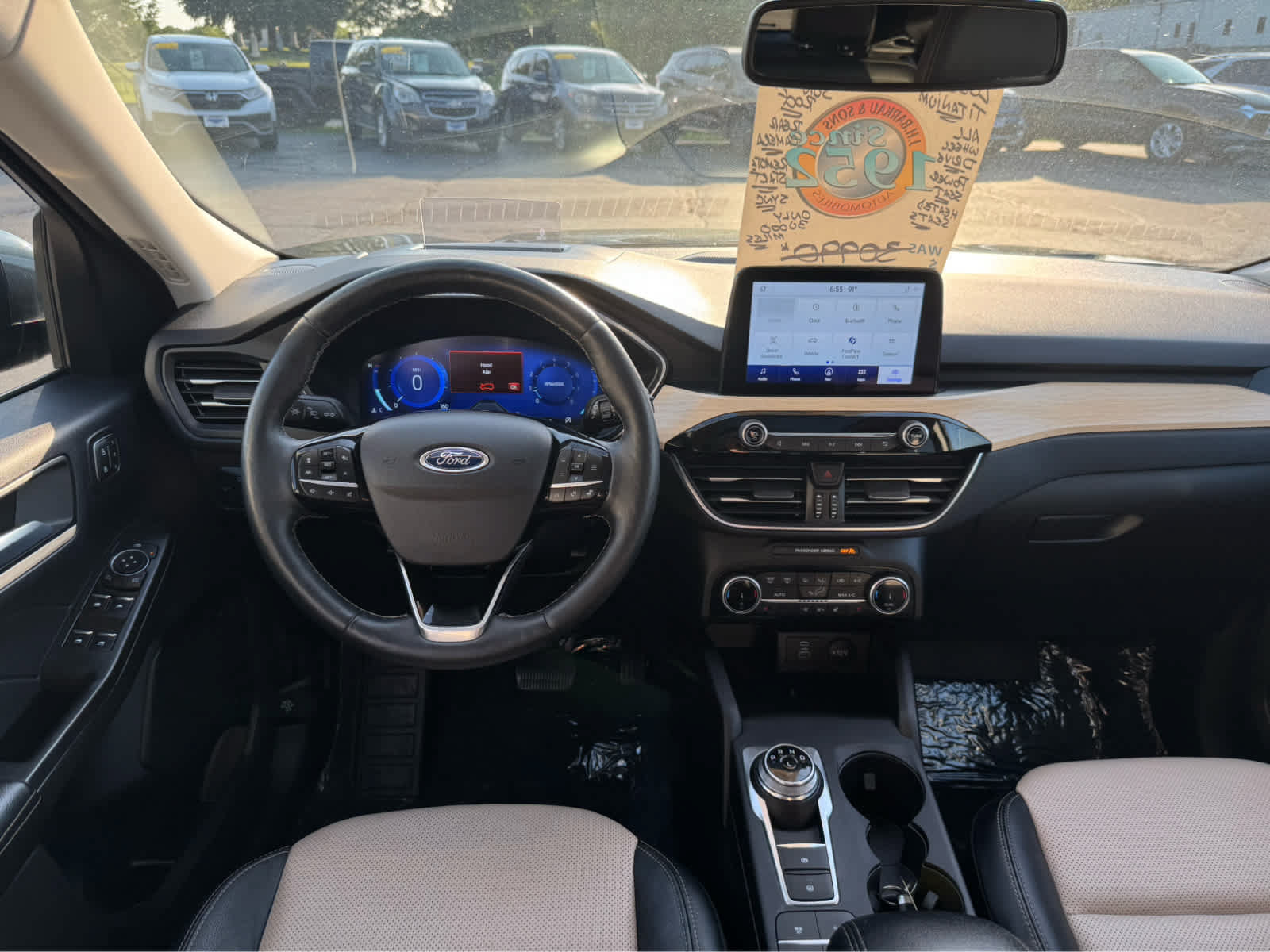 Used 2022 Ford Escape Titanium w/ Titanium Elite Package AWD/4WD image 16