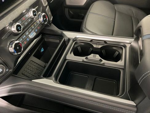 New 2026 Ford F250 Platinum image 19