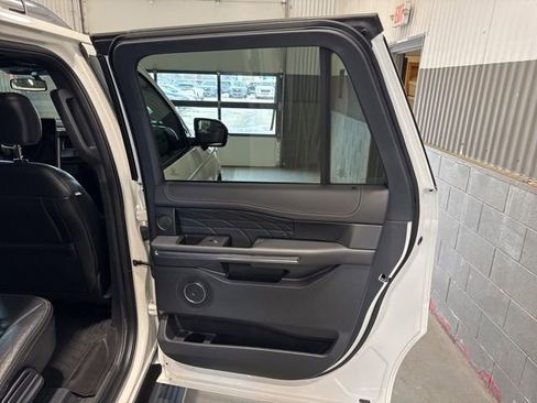Used 2022 Ford Expedition Max Platinum image 20