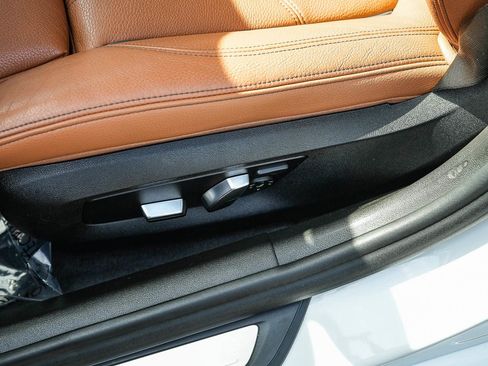 Used 2018 BMW 540i RWD image 21