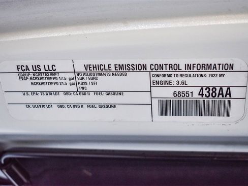 Used 2022 Jeep Wrangler Unlimited Sahara w/ Cold Weather Group image 26