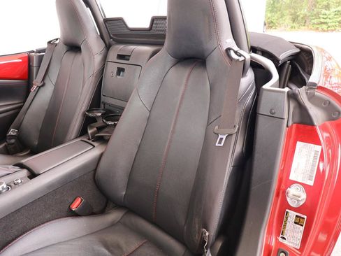Used 2017 MAZDA MX-5 Miata Grand Touring RWD image 35