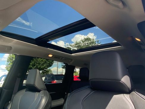 Used 2023 INFINITI QX60 Luxe w/ Cargo Package image 16