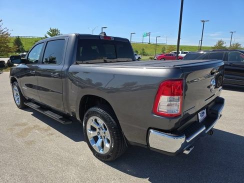 Used 2022 RAM 1500 Big Horn AWD/4WD image 3