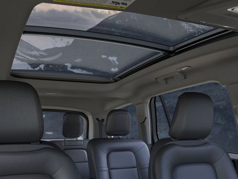 New 2026 Lincoln Aviator AWD image 22