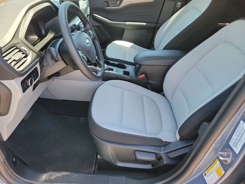 Used 2025 Ford Escape Active w/ Tech Pack #1 FWD image 5