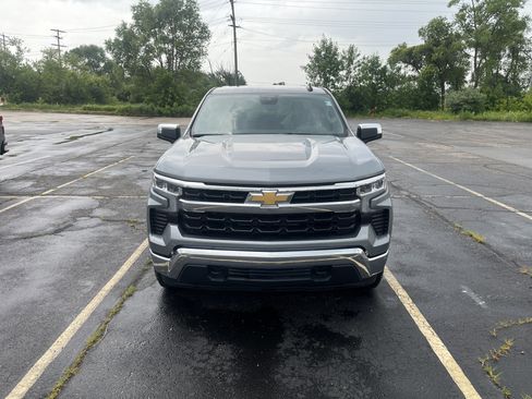 Used 2026 Chevrolet Silverado 1500 LT AWD/4WD image 2