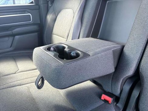 Used 2019 RAM 1500 Big Horn AWD/4WD image 11