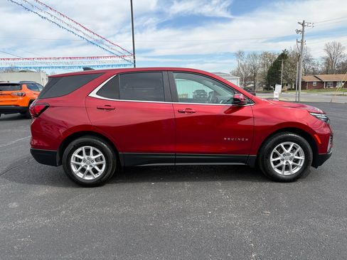 Used 2024 Chevrolet Equinox LT w/ LPO, Floor Liner Package image 4