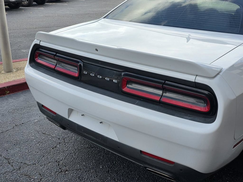 Used 2016 Dodge Challenger SXT Plus RWD image 25