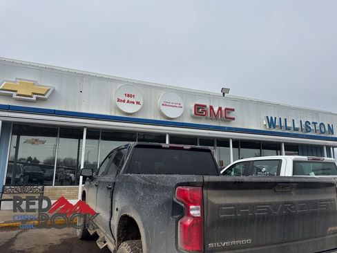 Used 2022 Chevrolet Silverado 1500 RST image 8