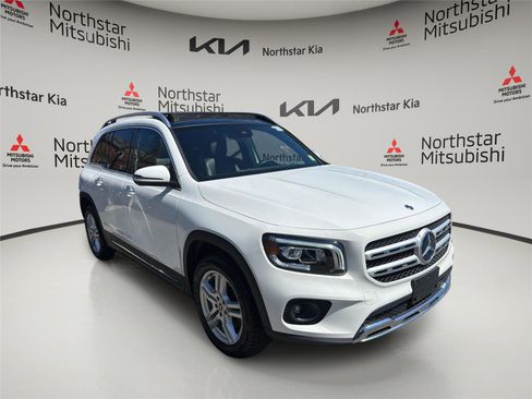 Used 2022 Mercedes-Benz GLB 250 4MATIC w/ Premium Package Lite image 7