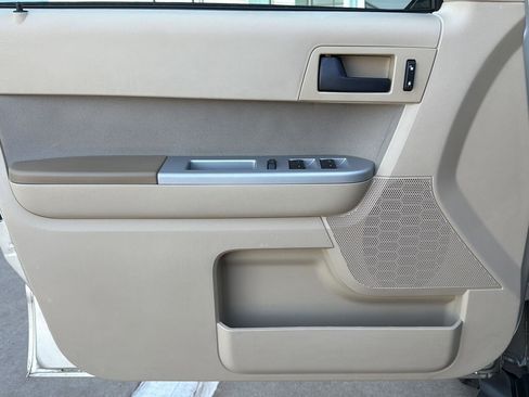 Used 2012 Ford Escape XLT image 13