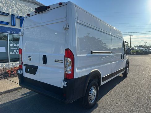 Used 2026 RAM ProMaster 2500 w/ Convenience Group FWD image 4