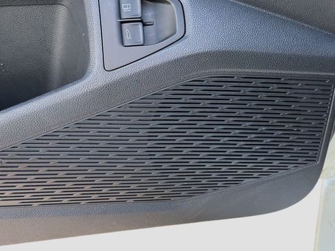 Used 2024 Volkswagen Jetta SE w/ Panoramic Sunroof Package FWD image 21
