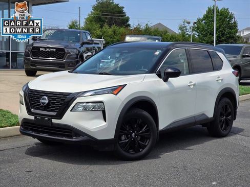 Used 2023 Nissan Rogue SV w/ SV Premium B Package AWD/4WD image 2