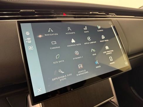 New 2025 Land Rover Range Rover SE image 22