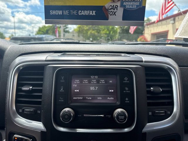 Used 2022 RAM 1500 Classic SLT AWD/4WD image 24
