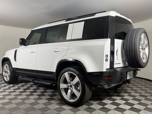 New 2026 Land Rover Defender 110 X-Dynamic SE AWD/4WD image 4