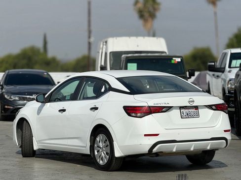 Used 2024 Nissan Sentra S FWD image 2