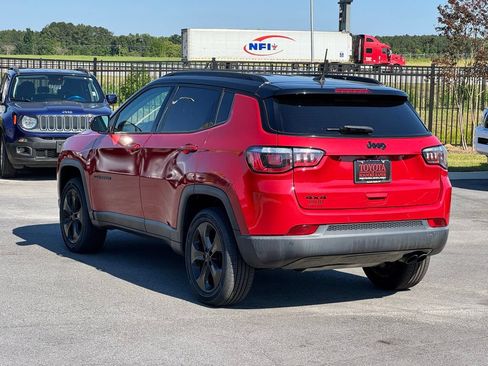 Used 2018 Jeep Compass Latitude w/ Popular Equipment Group AWD/4WD image 8