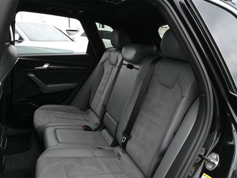 Certified 2022 Audi SQ5 Premium Plus image 17