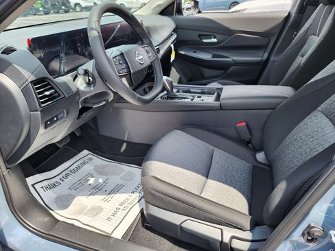 New 2026 Nissan Sentra SV w/ SV Convenience Package FWD image 4