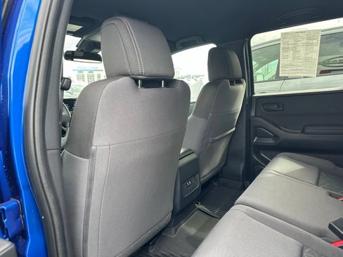 Used 2026 Nissan Frontier SV w/ All-Weather Content Package AWD/4WD image 23