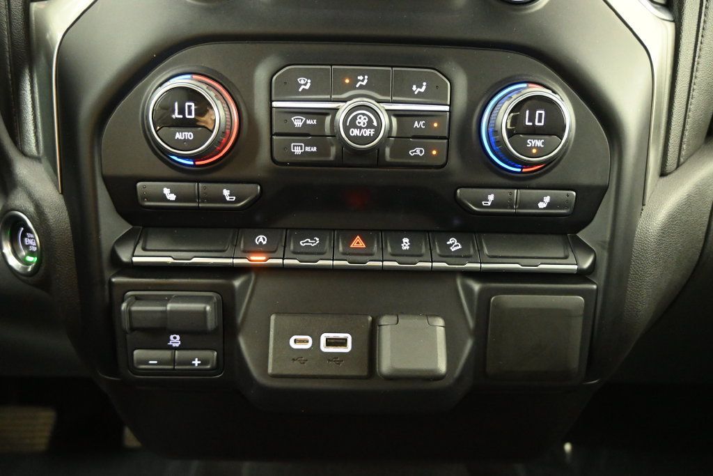 Used 2020 Chevrolet Silverado 1500 RST AWD/4WD image 30