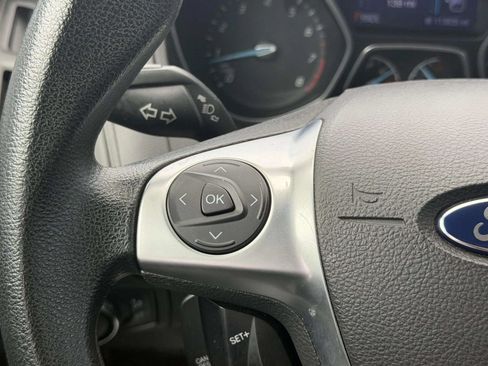 Used 2014 Ford Focus SE FWD image 26