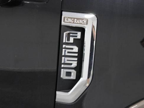 Used 2020 Ford F250 King Ranch w/ King Ranch Ultimate Package AWD/4WD image 12