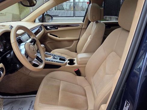 Used 2015 Porsche Macan S image 9