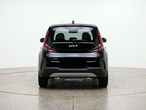 Used 2025 Kia Soul LX w/ LX Technology Package FWD image 7