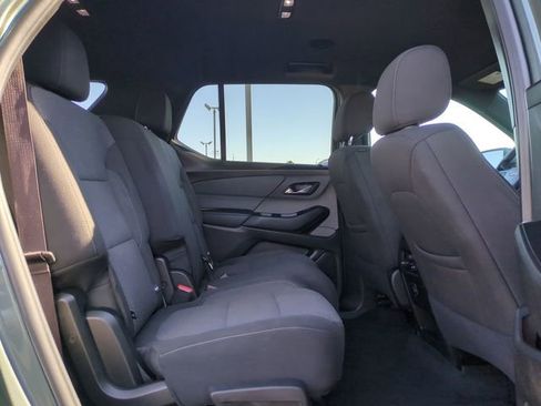 Used 2023 Chevrolet Traverse LT FWD image 33